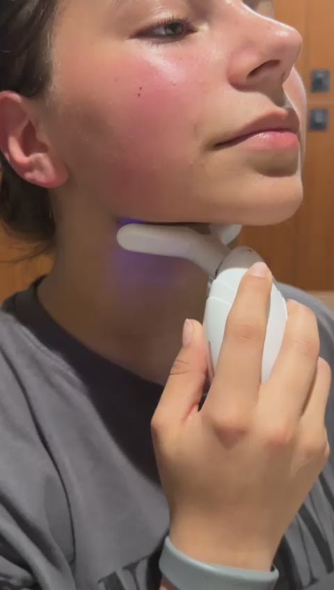 Neck & Face Lifting LED Therapy Device - Sunday Runner’s